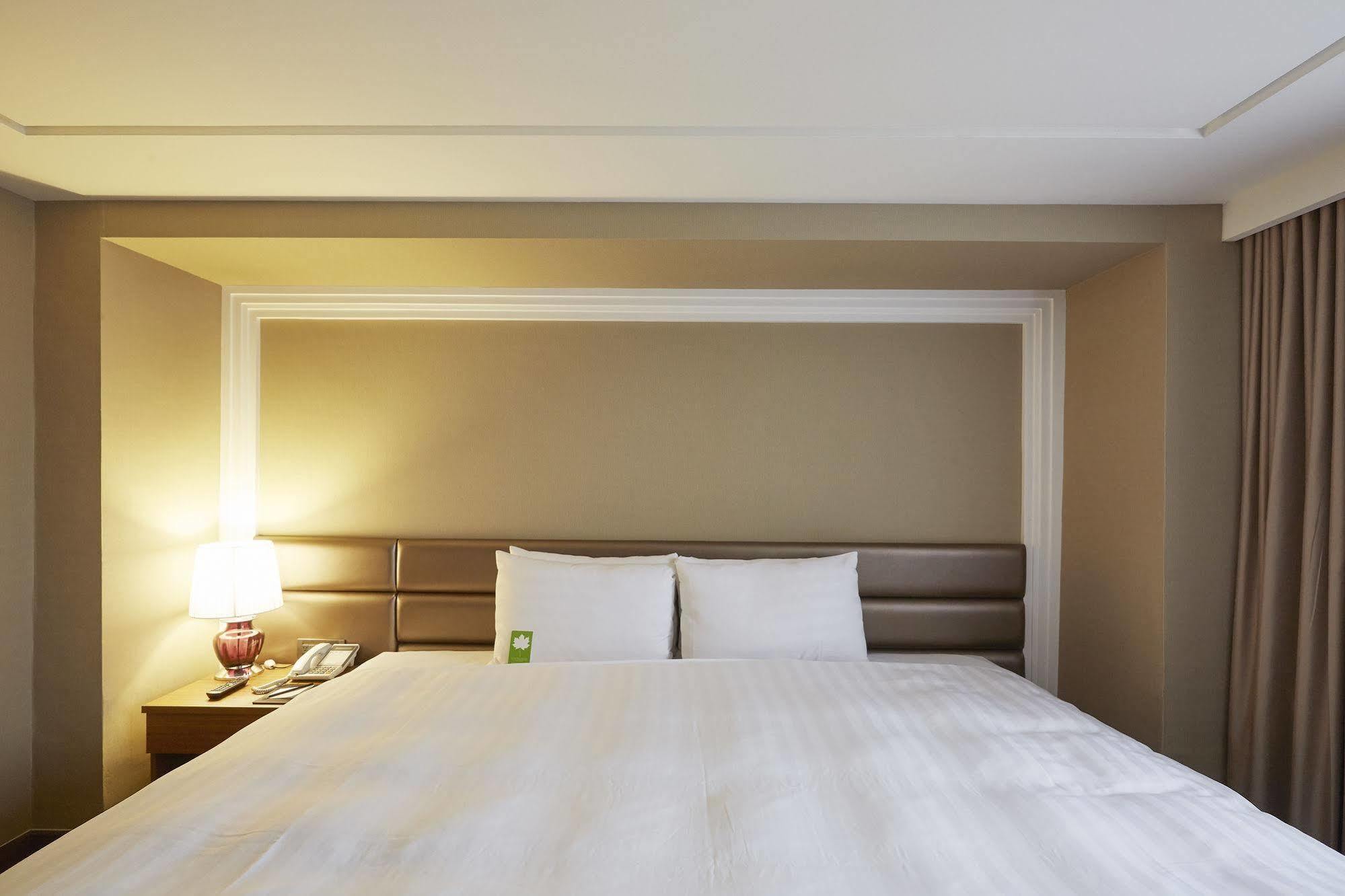 Grand City Hotel Fengyuan Exterior foto